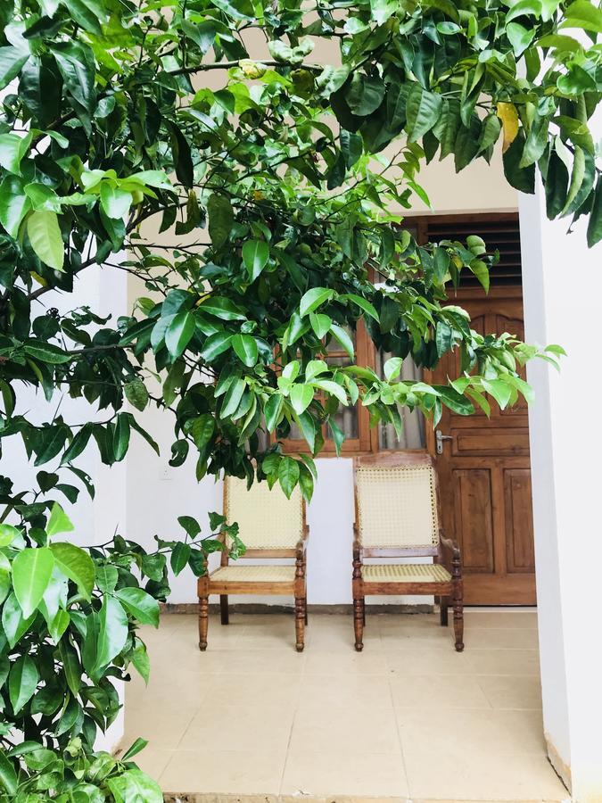 Treasure House Tourist Rest Otel Anuradhapura Dış mekan fotoğraf